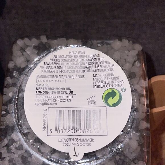 Sunday Rain charcoal bath crystals NWT - Picture 4 of 5